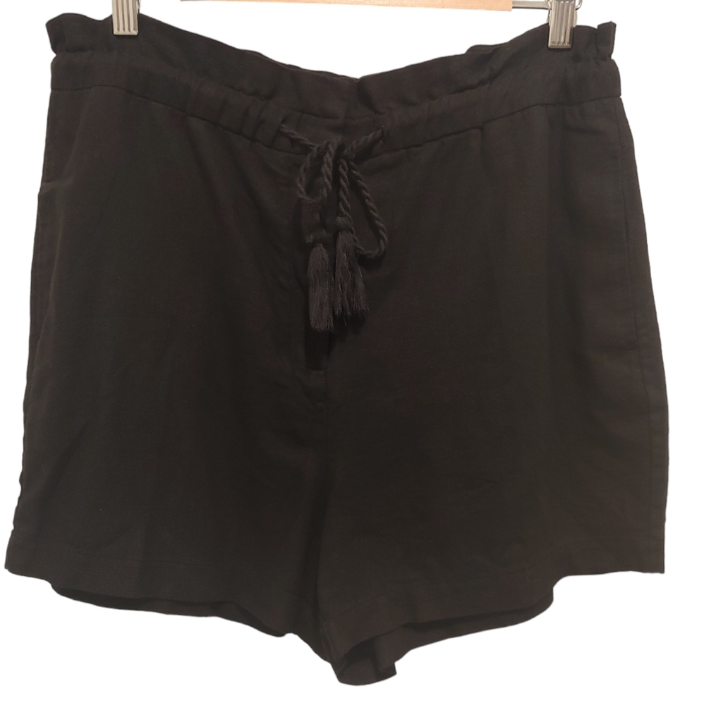 House of Harlow Linen Shorts Size Medium Black